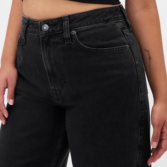 Gap Curvy High Rise Barrel Jeans in Black Wash 30 Regular NWT - Picture 6 of 7